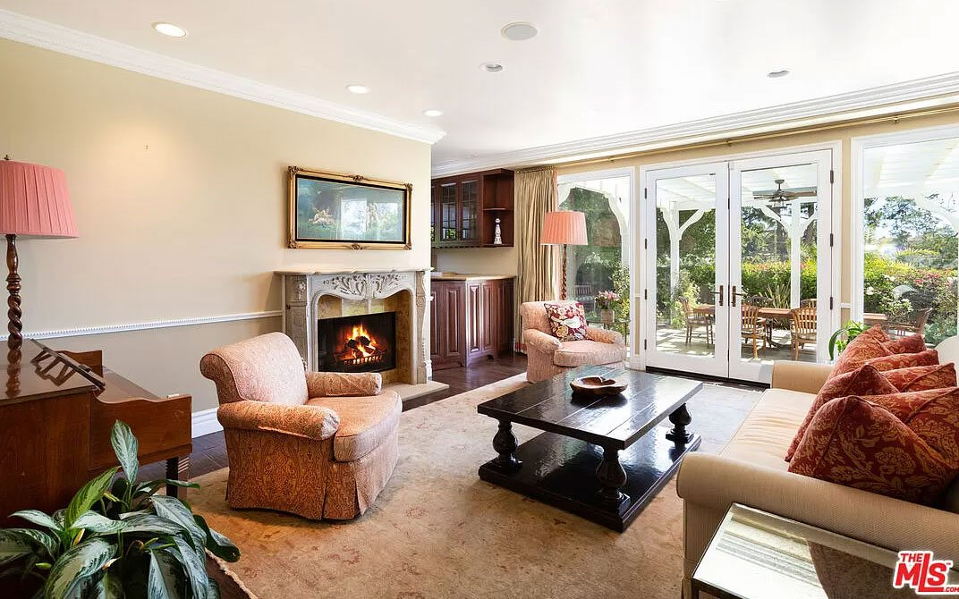Villa-Grove-2